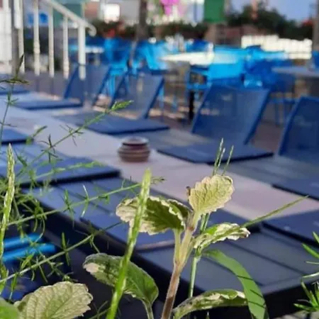 Peaceful With Style - Classsic Two Bedroom アパート *