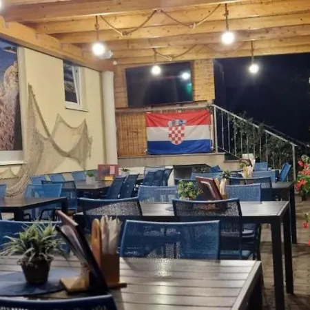 Peaceful With Style - Classsic Two Bedroom شقة